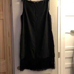 Loose black dress with Fringe on the bottom